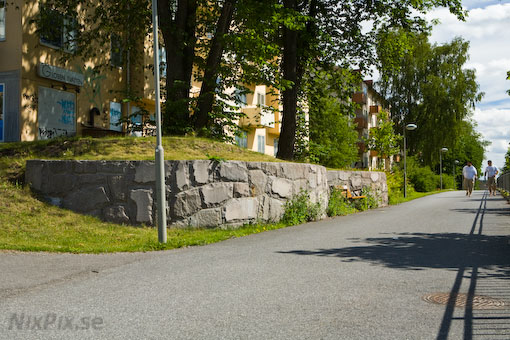Granitmur i Årsta
